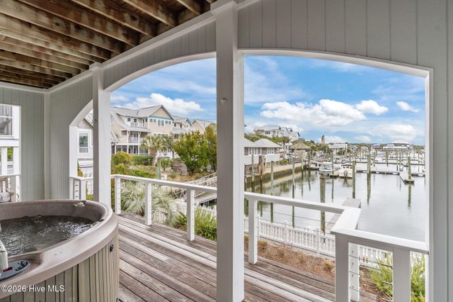 43 Transom Row, Bald Head Island, NC 28461