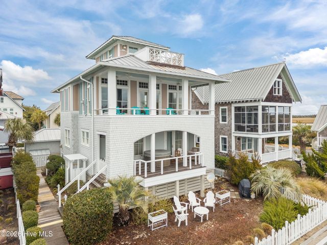 43 Transom Row, Bald Head Island, NC 28461