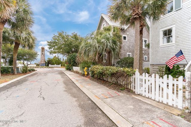 43 Transom Row, Bald Head Island, NC 28461