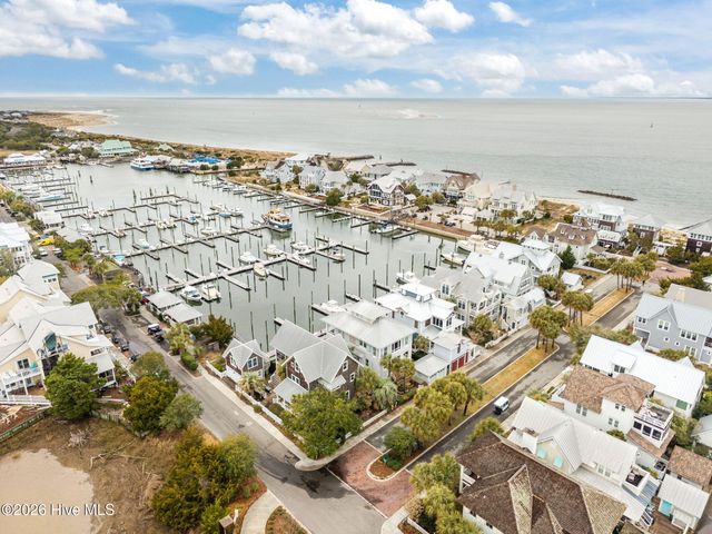 43 Transom Row, Bald Head Island, NC 28461