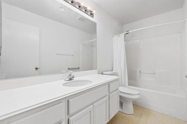 453 Shadow Tree Drive, Oceanside, CA 92058