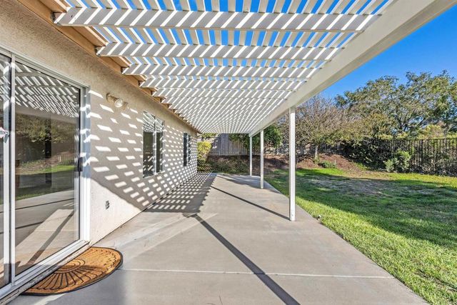 453 Shadow Tree Drive, Oceanside, CA 92058