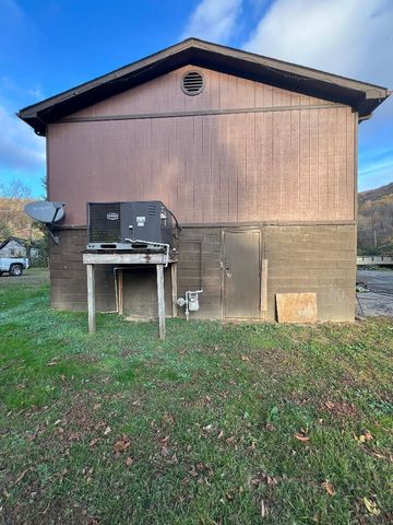 14 Old Jenson Hollow Road, Pineville, KY 40977