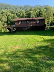 14 Old Jenson Hollow Road, Pineville, KY 40977