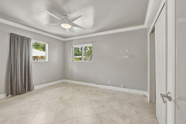 4310 NE 15th Way, Oakland Park, FL 33334