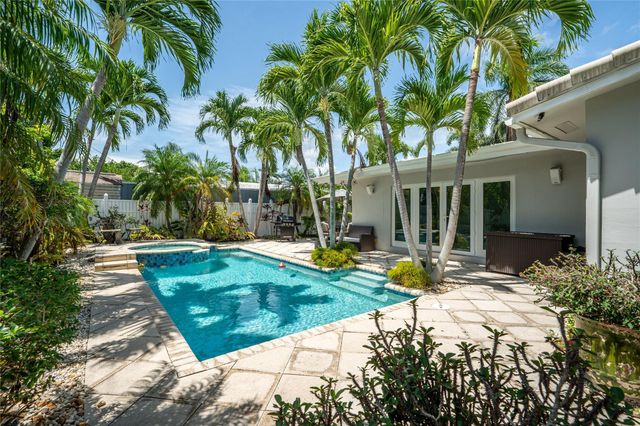 4310 NE 15th Way, Oakland Park, FL 33334