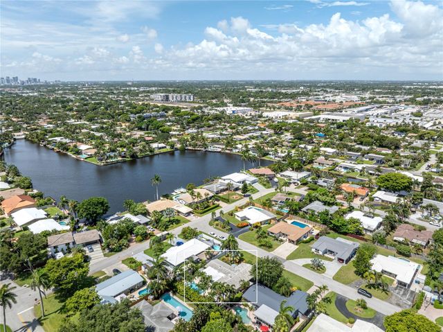 4310 NE 15th Way, Oakland Park, FL 33334