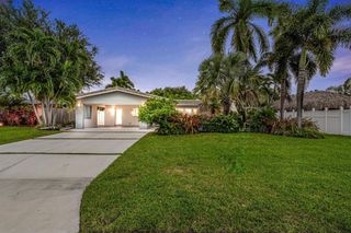 4310 NE 15th Way, Oakland Park, FL 33334