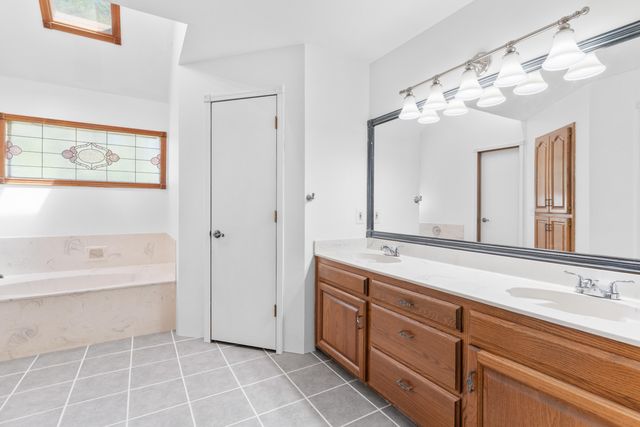2249 E Cragmont Street, Springfield, MO 65804