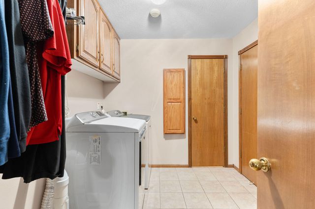 2249 E Cragmont Street, Springfield, MO 65804