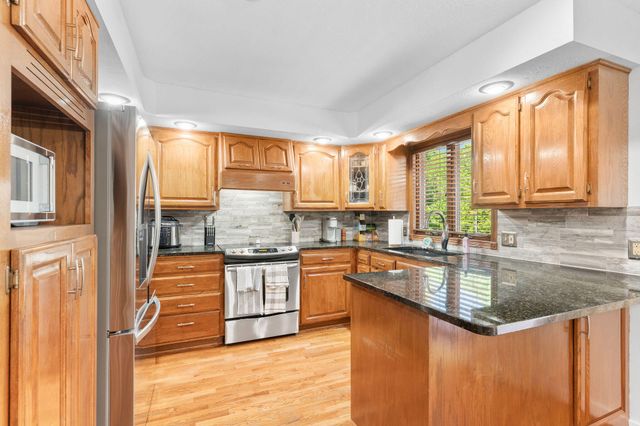 2249 E Cragmont Street, Springfield, MO 65804