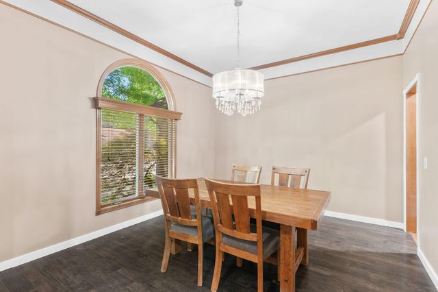 2249 E Cragmont Street, Springfield, MO 65804