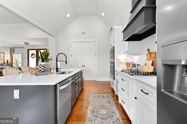 21 Waterview Circle, Newnan, GA 30263