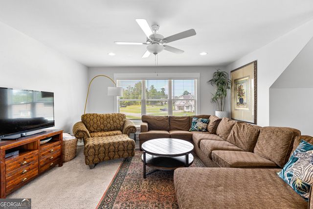 21 Waterview Circle, Newnan, GA 30263