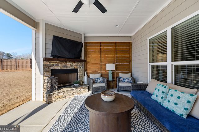 21 Waterview Circle, Newnan, GA 30263