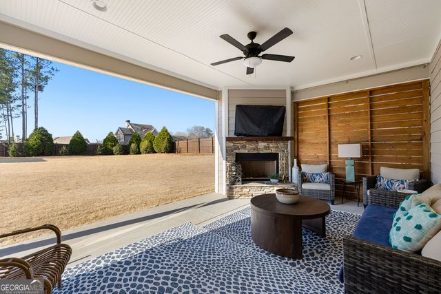 21 Waterview Circle, Newnan, GA 30263