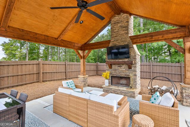 21 Waterview Circle, Newnan, GA 30263