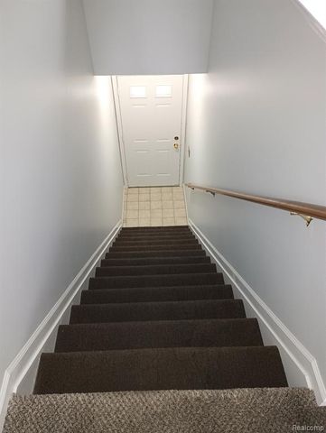 30653 Hidden Pines Lane 108, Roseville, MI 48066