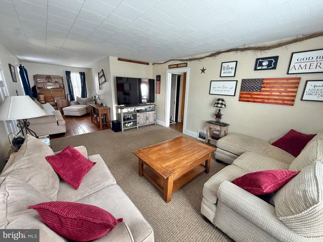 645 N 5TH ST, Hamburg, PA 19526