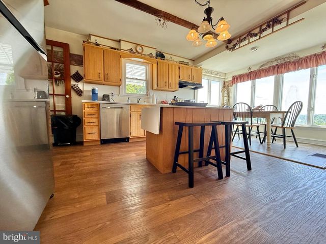 645 N 5TH ST, Hamburg, PA 19526