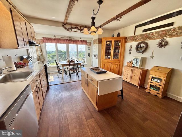 645 N 5TH ST, Hamburg, PA 19526
