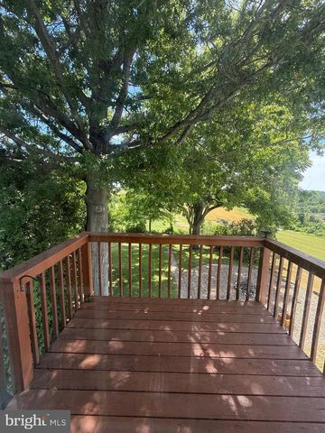 645 N 5TH ST, Hamburg, PA 19526