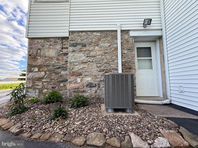 645 N 5TH ST, Hamburg, PA 19526