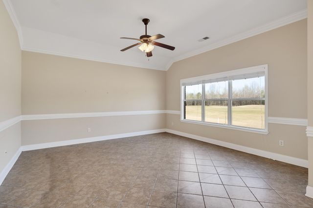 450 LEWIS FAIRWAY CIR, Oakland, TN 38060