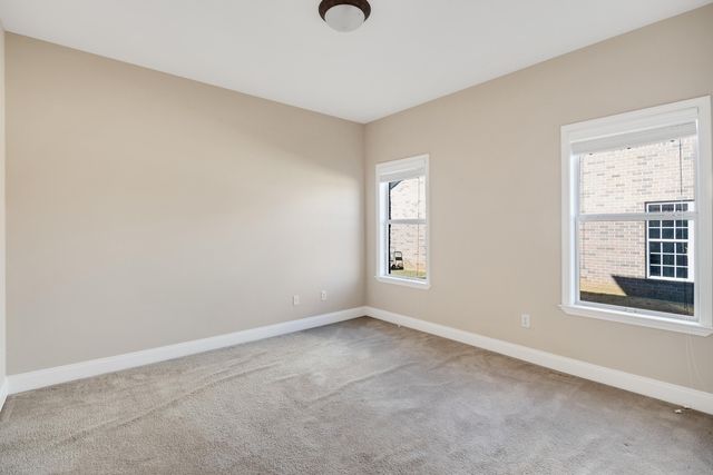 450 LEWIS FAIRWAY CIR, Oakland, TN 38060