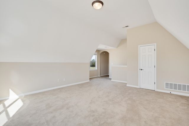 450 LEWIS FAIRWAY CIR, Oakland, TN 38060