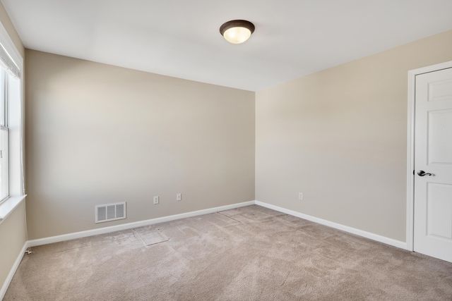 450 LEWIS FAIRWAY CIR, Oakland, TN 38060