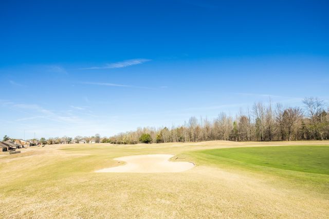 450 LEWIS FAIRWAY CIR, Oakland, TN 38060