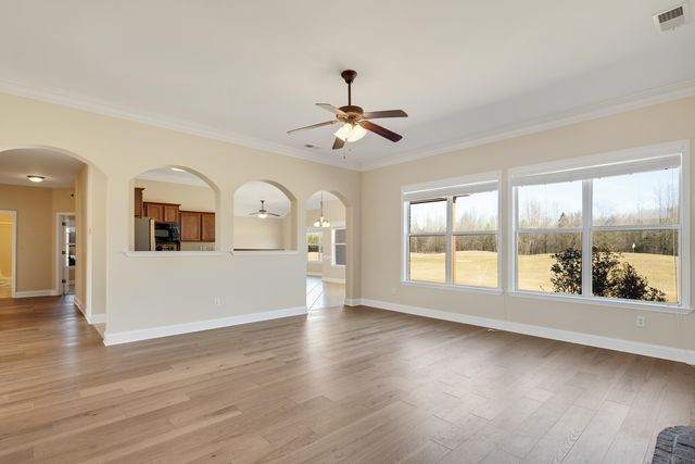 450 LEWIS FAIRWAY CIR, Oakland, TN 38060