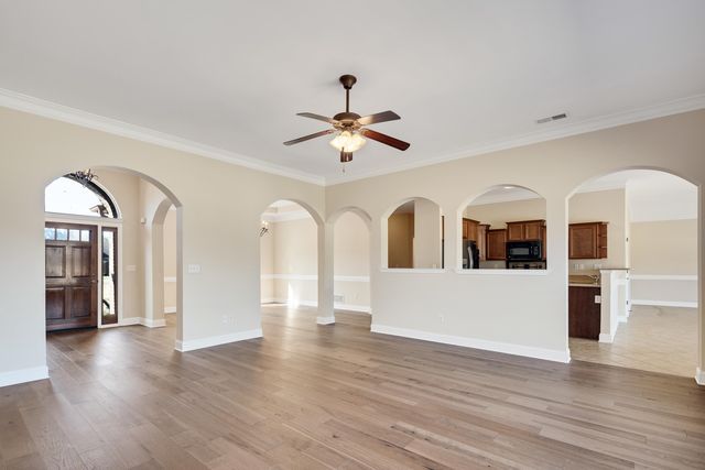 450 LEWIS FAIRWAY CIR, Oakland, TN 38060