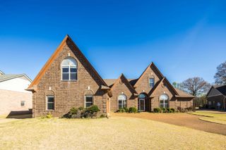 450 LEWIS FAIRWAY CIR, Oakland, TN 38060