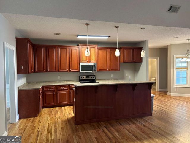 221 Tara Place NE, Milledgeville, GA 31061