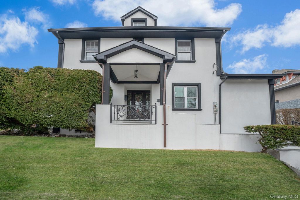 8703 168th Place, Jamaica, NY 11432