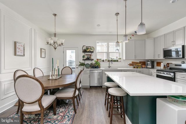 17755 KINGFISHER ISLE RD, Dumfries, VA 22026