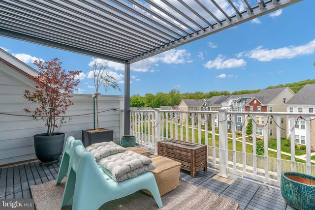 17755 KINGFISHER ISLE RD, Dumfries, VA 22026