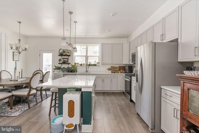 17755 KINGFISHER ISLE RD, Dumfries, VA 22026