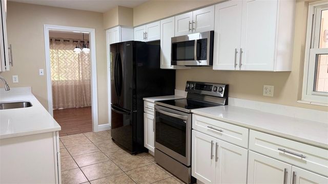 1603 LAKE NETTIE COURT, Eustis, FL 32726