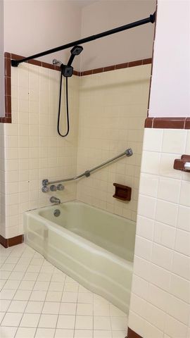 1603 LAKE NETTIE COURT, Eustis, FL 32726