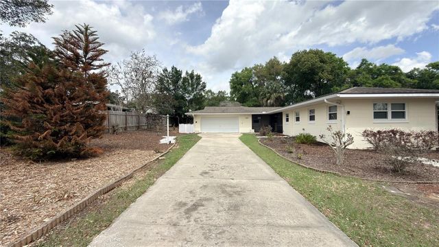 1603 LAKE NETTIE COURT, Eustis, FL 32726