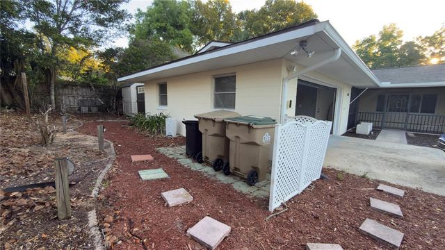 1603 LAKE NETTIE COURT, Eustis, FL 32726