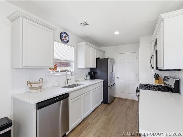 10410 S Prescott Street, Jenks, OK 74037