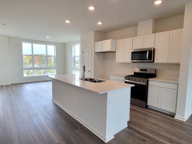 367 Summit Circle, Lombard, IL 60148