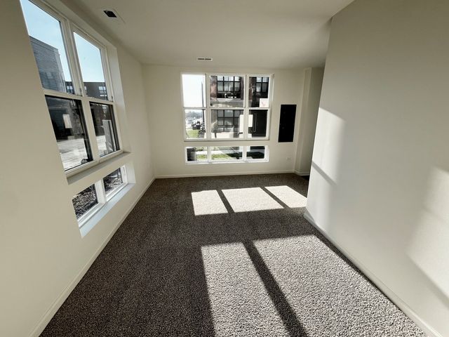 367 Summit Circle, Lombard, IL 60148