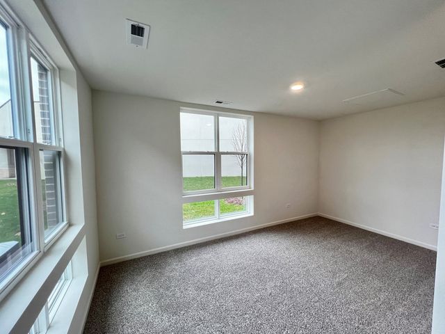 367 Summit Circle, Lombard, IL 60148