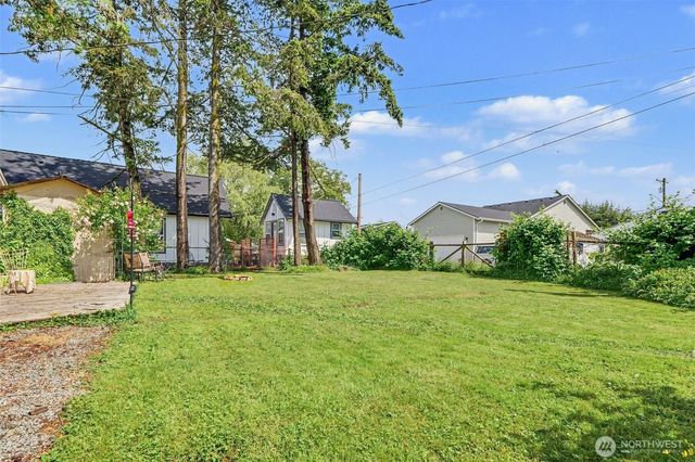 10002 272nd Street NW, Stanwood, WA 98292