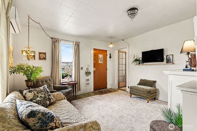 10002 272nd Street NW, Stanwood, WA 98292